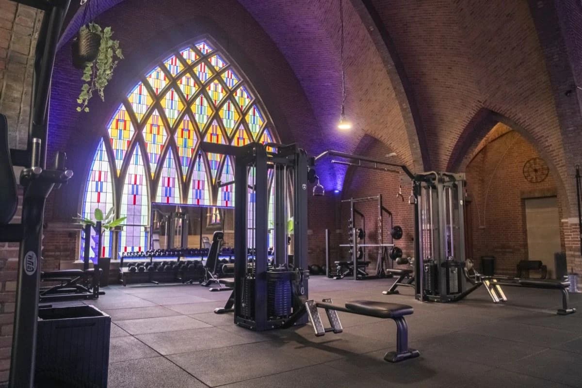 Salle de sport 24/7 au concept unique — HolyFit